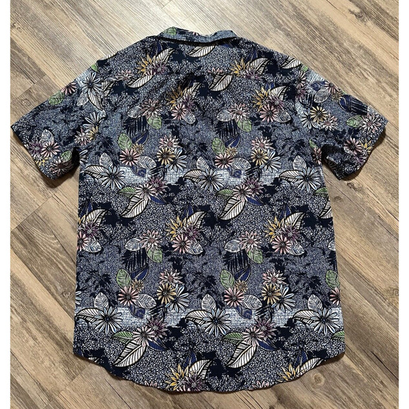 Houston White Adult Short Sleeve Journey Button-Down Shirt Navy Floral Tropical - Picture 4 of 6